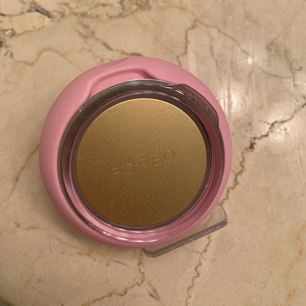 FOREO Facial Cleansing Device